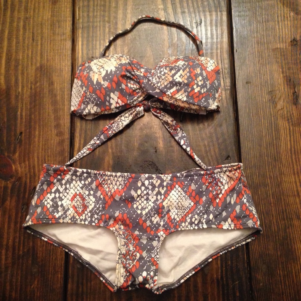 Dineila new snakeskin print bikini swimsuit XS